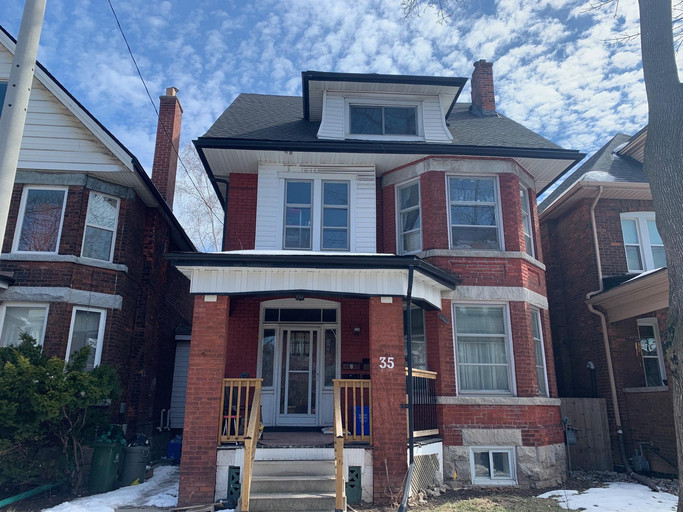 Photo of 35 BARNESDALE AVE Property Image