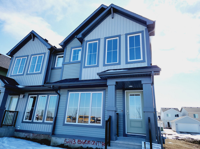 Photo of #1 - 5243 Edgemont Blvd NW Property Image