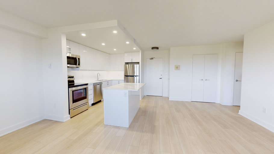 Photo of 919 Dufferin Property Image
