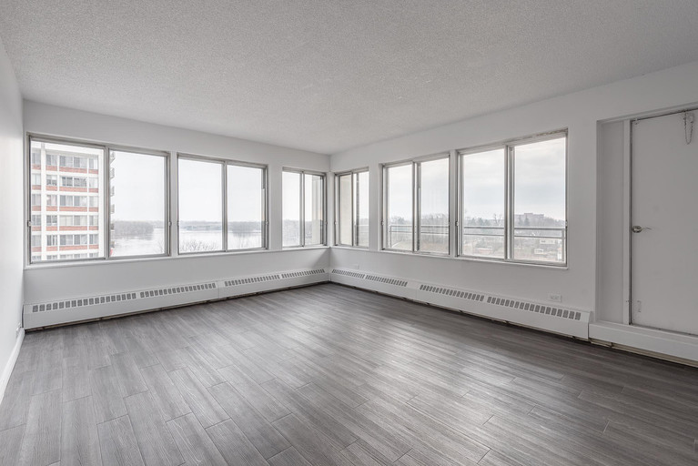 1 place de la BelleRive 10 place de la Belle Rive, Laval Rentals