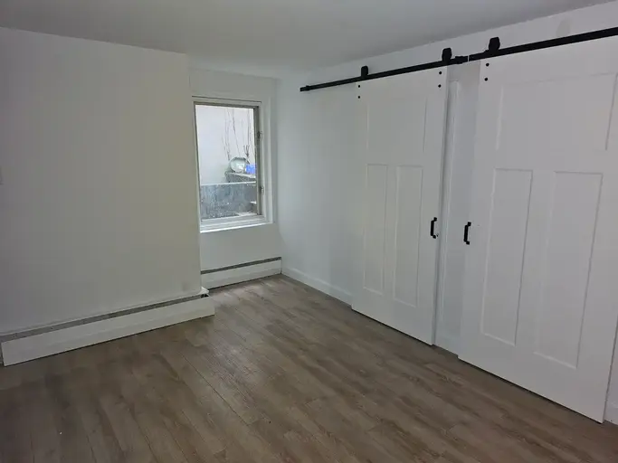 Photo of 6305, de la Roche Property Image