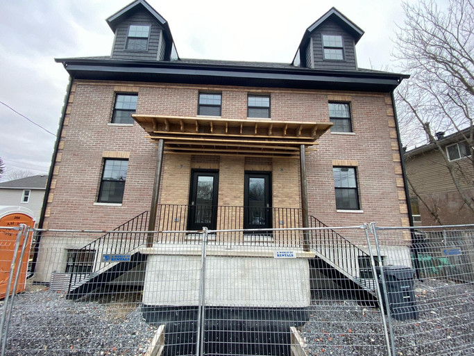 71 Adelaide Street Unit 1 Student rental 71 Adelaide Street