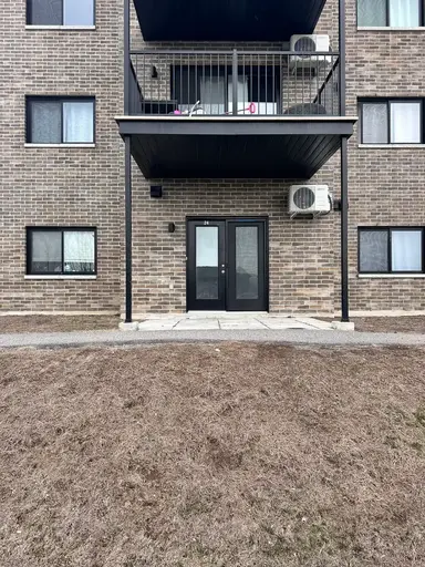 Photo of 160 Rue de la Fabrique Property Image