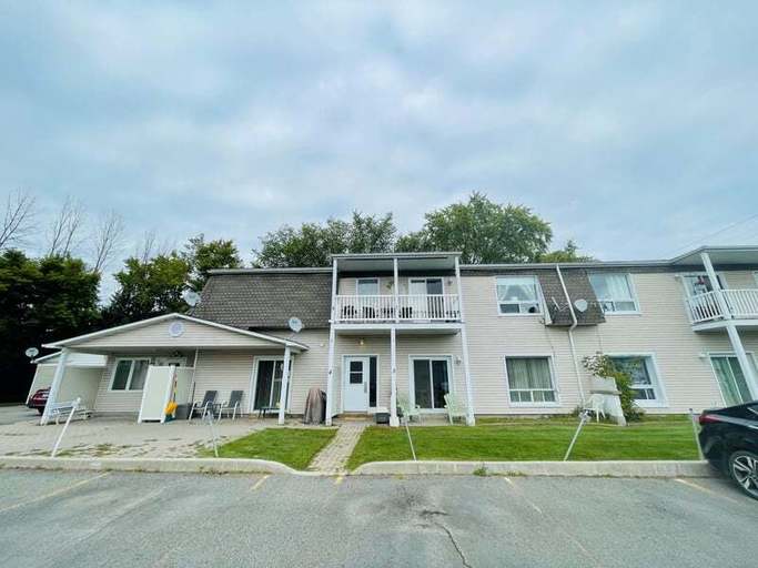 Photo of 897 Notre Dame St Unit 8 Property Image