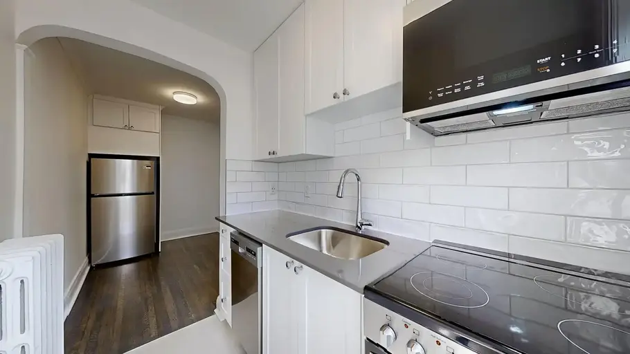 Photo of 1602 Bathurst Street Property Image