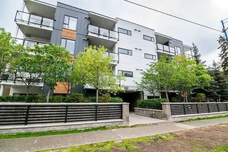 Photo of 303 V&V - 1521 26th Ave SW Property Image