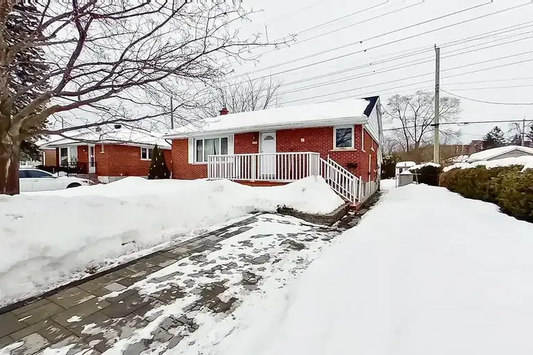 Photo of 1301 Woodside Drive B Property Image