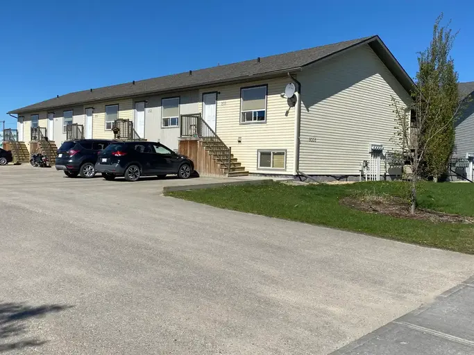 Photo of 9305 93 Street - Pet Friendly Property Image