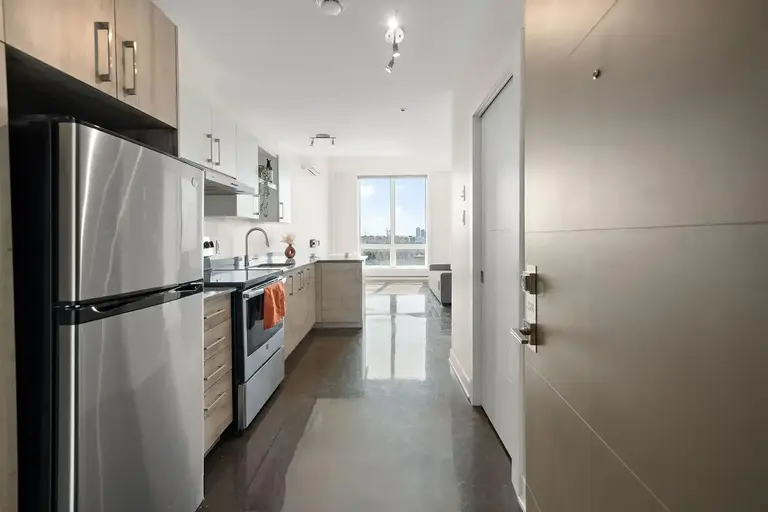 Photo of 1428 Overdale Property Image