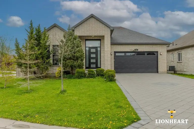 Photo of Roulston Cres. 964 Property Image