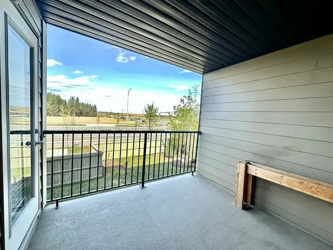 Photo of Spacious, Bright & Beautiful 3 Bedroom Condo in South Edmonton! Property Image