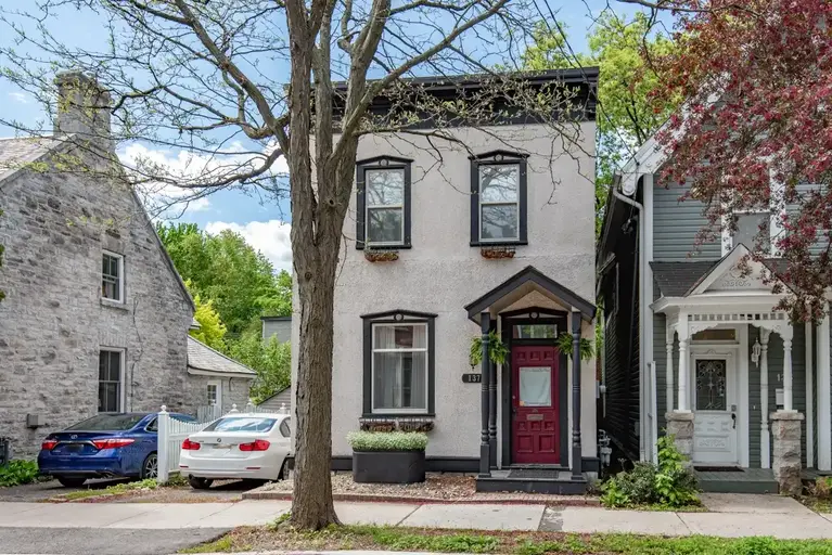 Photo of 137 Crichton St. - 1 Property Image