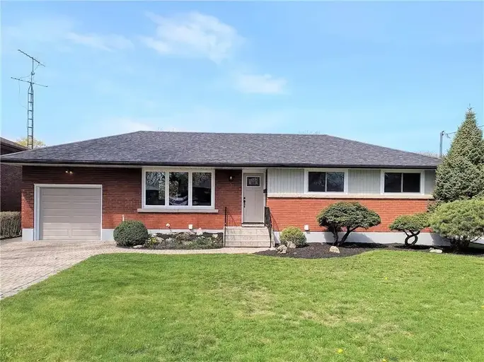Photo of Upper- 3 Gavin Drive Property Image