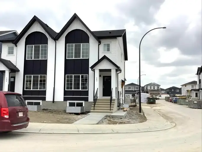 Photo of Upper - 403 Carringvue Grove NW Property Image