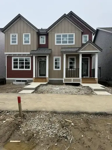 Photo of 539 and 543 Rangeview Street SE Property Image