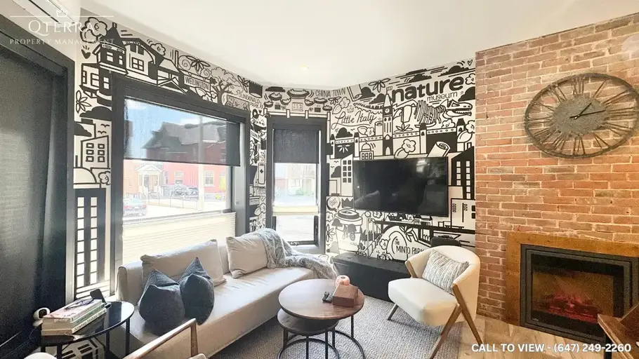 Photo of 1-201 MacLaren St, Ottawa, Ontario K2P 0L4 Property Image