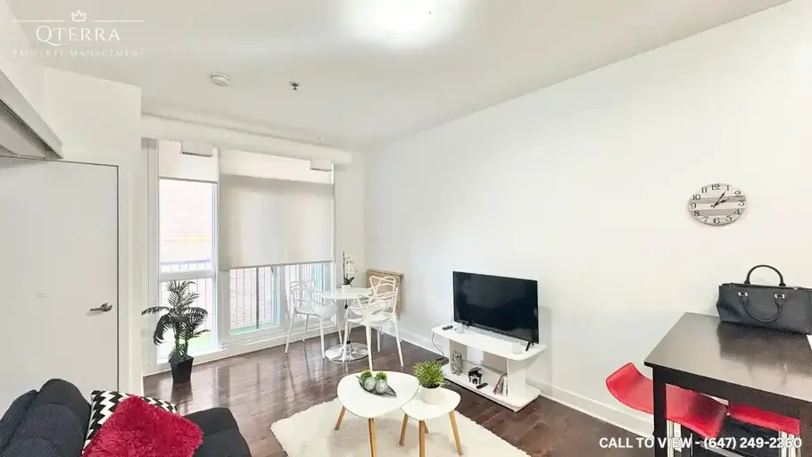 Photo of 307-360 Cumberland St, Ottawa, Ontario K1N 0B1 Property Image