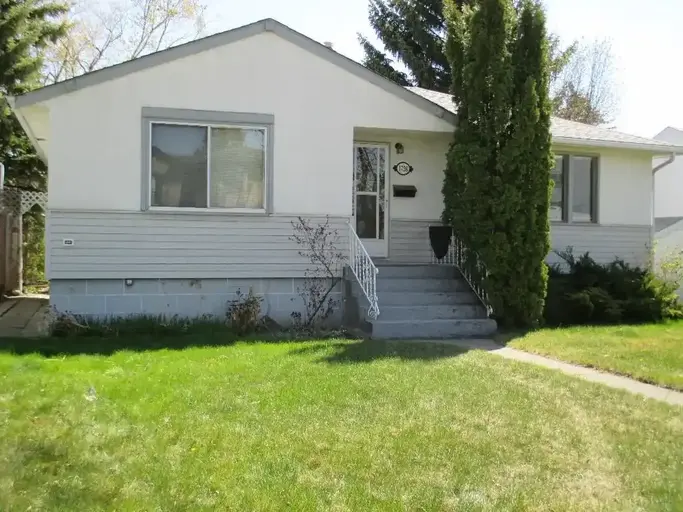 Photo of 1726 32st SW Property Image