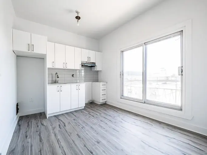 Photo of 147 Cremazie O Property Image