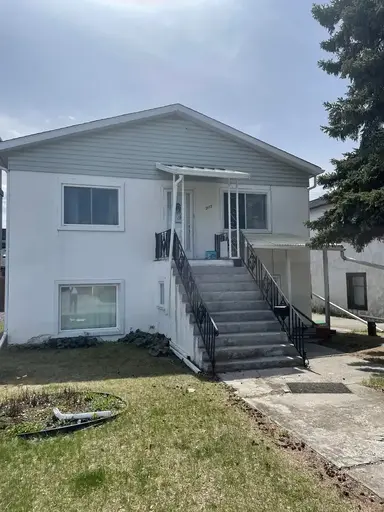 Photo of 2117 Westmount Road NE Property Image
