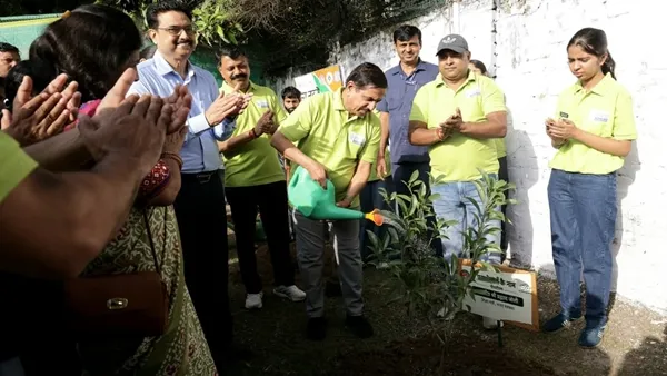 Union Minister Pralhad Joshi urges students to give 30 minutes to cleanliness activities
