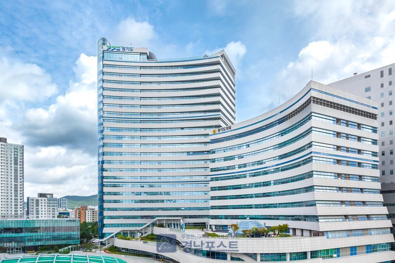 경기도보건환경연구원이 경기북부 지역 설사 환자에서 분리된 살모넬라균의 항생제 내성을 분석한 연구 논문을 미국미생물학회 국제학술지에 게재했다. (경기도 제공)