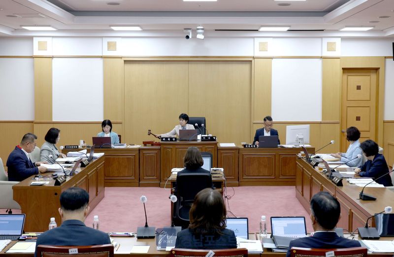 대전시의회 교육위원회가 교육청의 교육활동보호관 신설 추진 과정의 절차 문제를 지적하고 충분한 숙의와 의회 협의를 촉구했다. (대전광역시의회 제공)