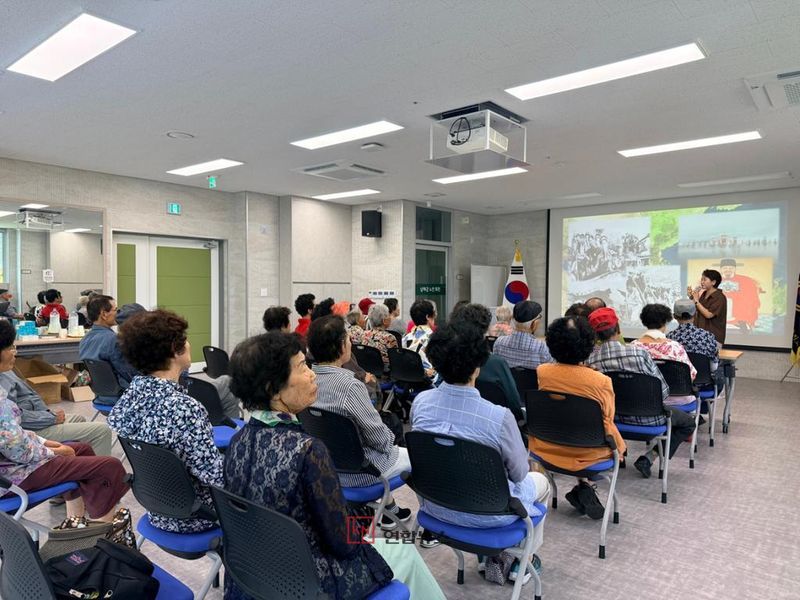 남해군이 지난 19일 노인회관에서 을지연습 연계 어르신 맞춤형 안보교육을 열었다. (남해군 제공)