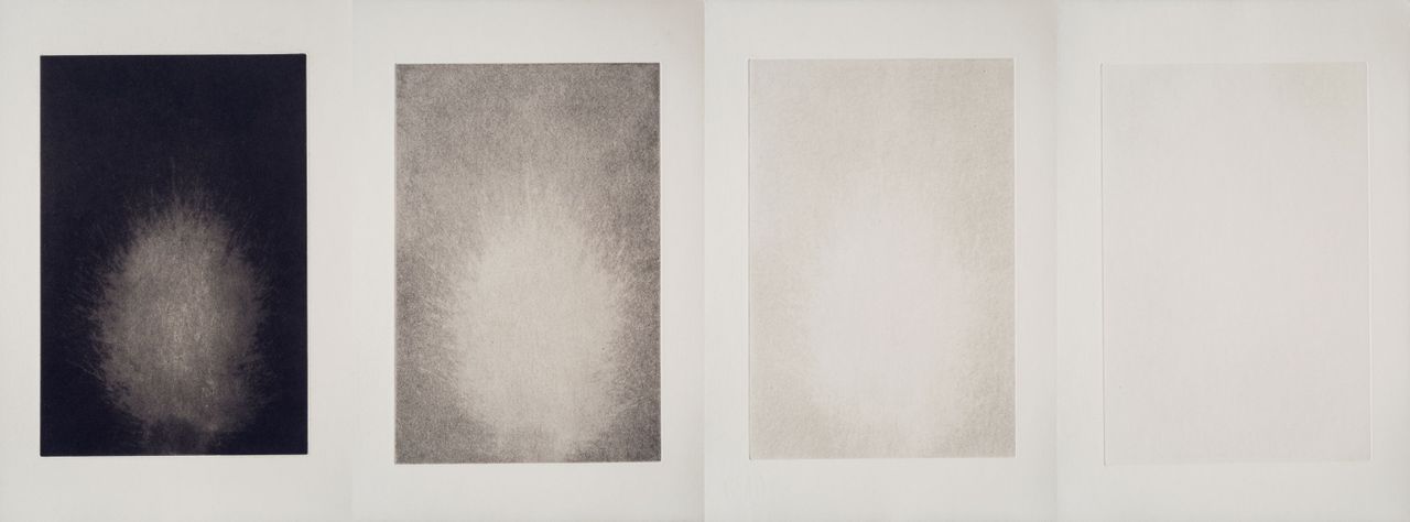 Sopro, 2013 | Gravura em metal sobre papel de algodão 27 x 39 cm