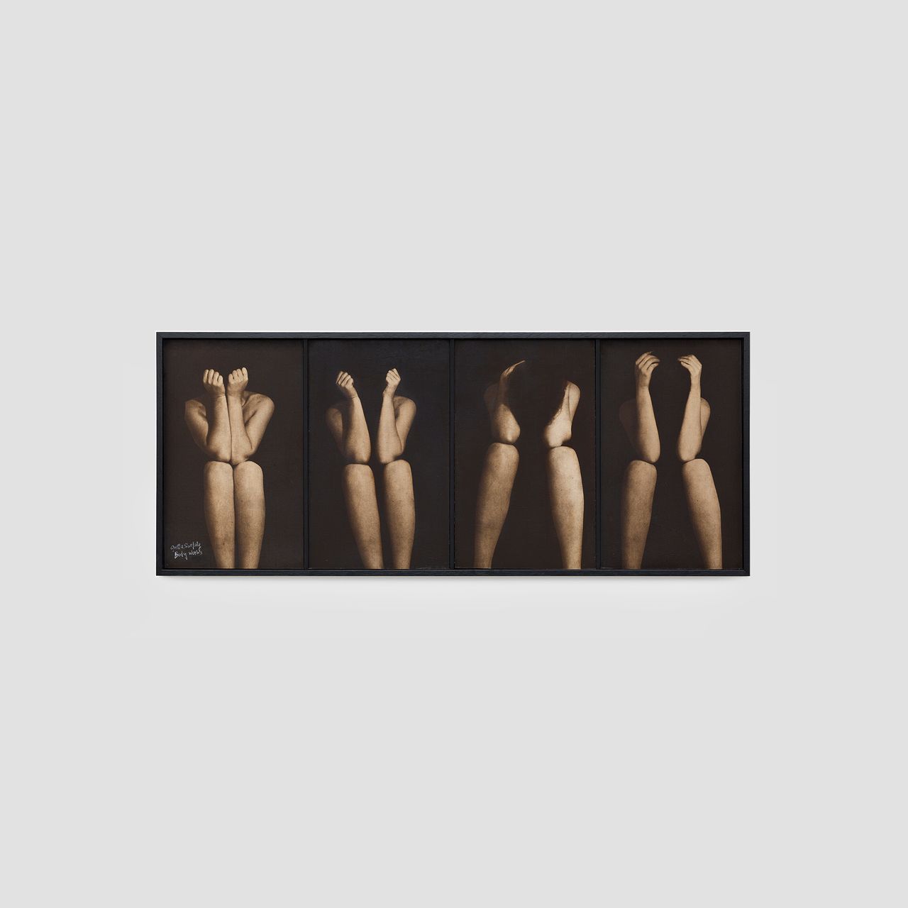 Trabalhos do corpo II, 1977 | Silver gelatin print on canvas on wood 106.5 x 47.5 cm