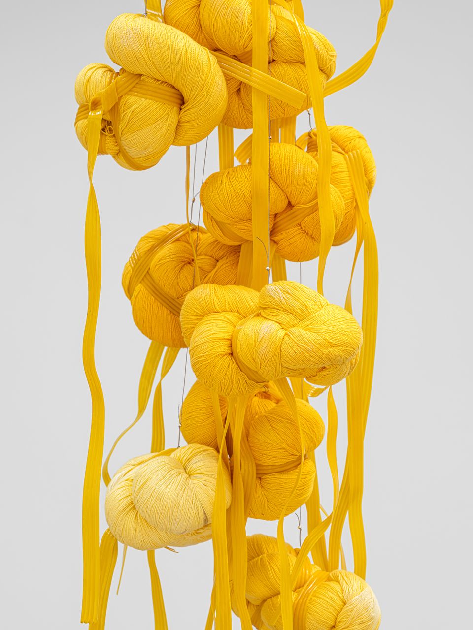 Points in Resistance, 2011 | Yellow dyed thread, steel wire 20 x 120 cm