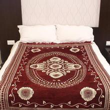 Red Abstract Print Bed/Floor Carpet (54 x 83 inches)