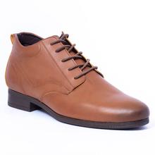 Kapadaa: Caliber Shoes Tan Brown Lace Up Boots For Men – ( 283 C )
