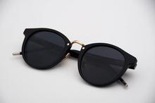 Bishrom Indreni Black Sunglasses