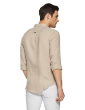 Levi’s Men’s Solid Slim Fit Casual Shirt – Beige