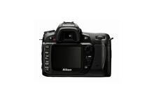 Nikon D80 DSLR Camera With Lens Kit 18-135mm (Free Camera Bag and 16GB Memory Card)