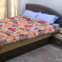 Orange Floral Quilt with Quilt Cover