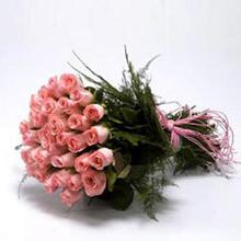30 pink roses