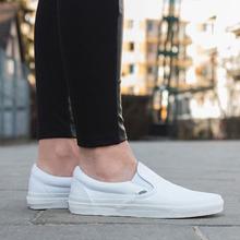 Vans White Vn000Eyew00 Classic Slip-On Casual Shoes- 7202