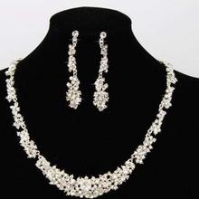 Sophisticated Crystal Diamond Necklace and Earring Set for Women