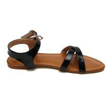 Flat slipper with front cross back buckle