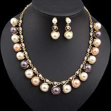 Fashion Pearl Necklace Diamond Earrings