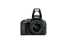 Nikon D5600 DSLR With Lens Kit (Free Camera Bag and 16 GB Memory Card)