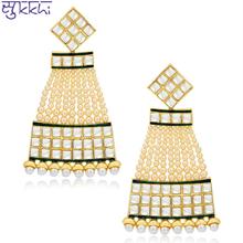 Sukkhi Alluring Pearl Gold Plated Kundan Chandelier Earring Set for Women