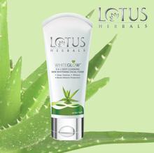 Lotus Herbals WhiteGlow 3-In-1 Deep Cleansing Facial Foam - 100g