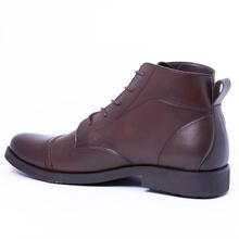 Kapadaa: Caliber Shoes Coffee Lace Up Lifestyle Boots For Men – ( 230 C )