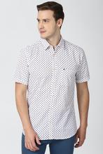 Peter England White Printed Half Sleeves Casual Shirt For Men PCSHSSLFG23811