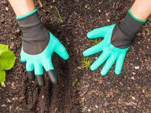 GARDEN GLOVES WITH CLAWS FOR DIGGING & PLANTING