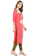 Women Floral Printed Straight Kurtis – Pink