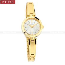 Titan Karishma Analog Silver Dial Women'S Watch - Ne2464Ym01